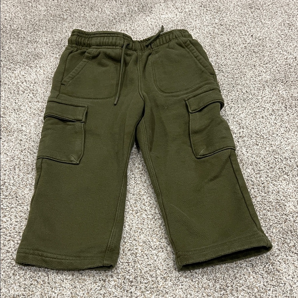 Baby Gap toddler cargo pull on pants, 2T